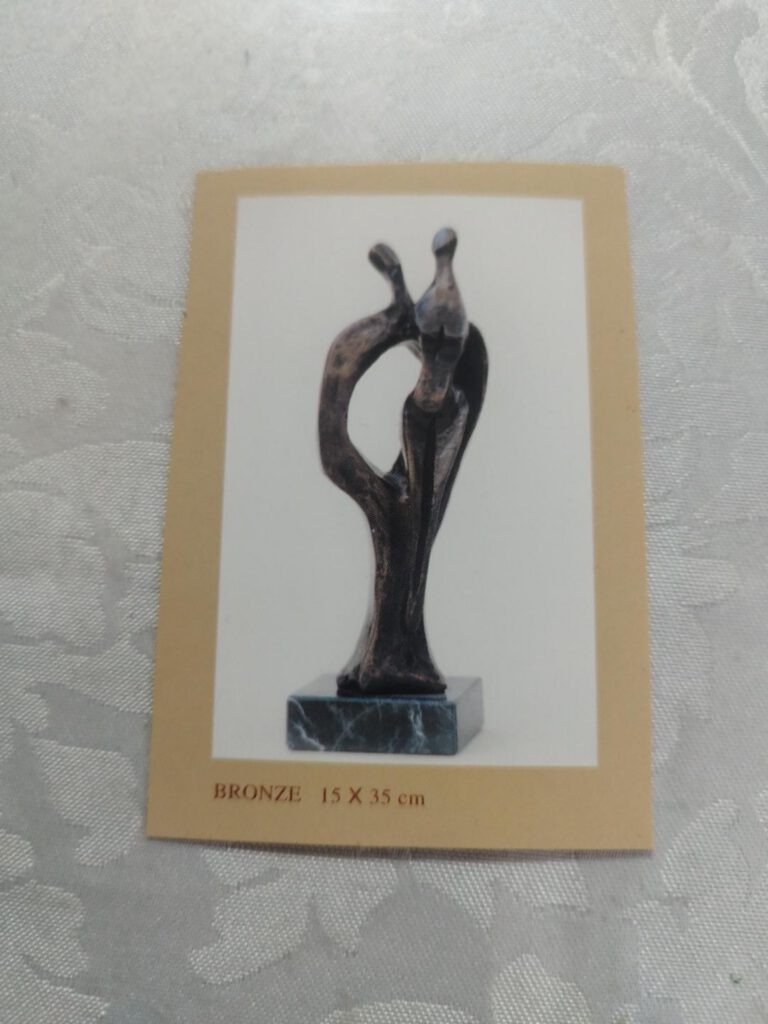 פסל ברונזה 04 — רוחלה בננו